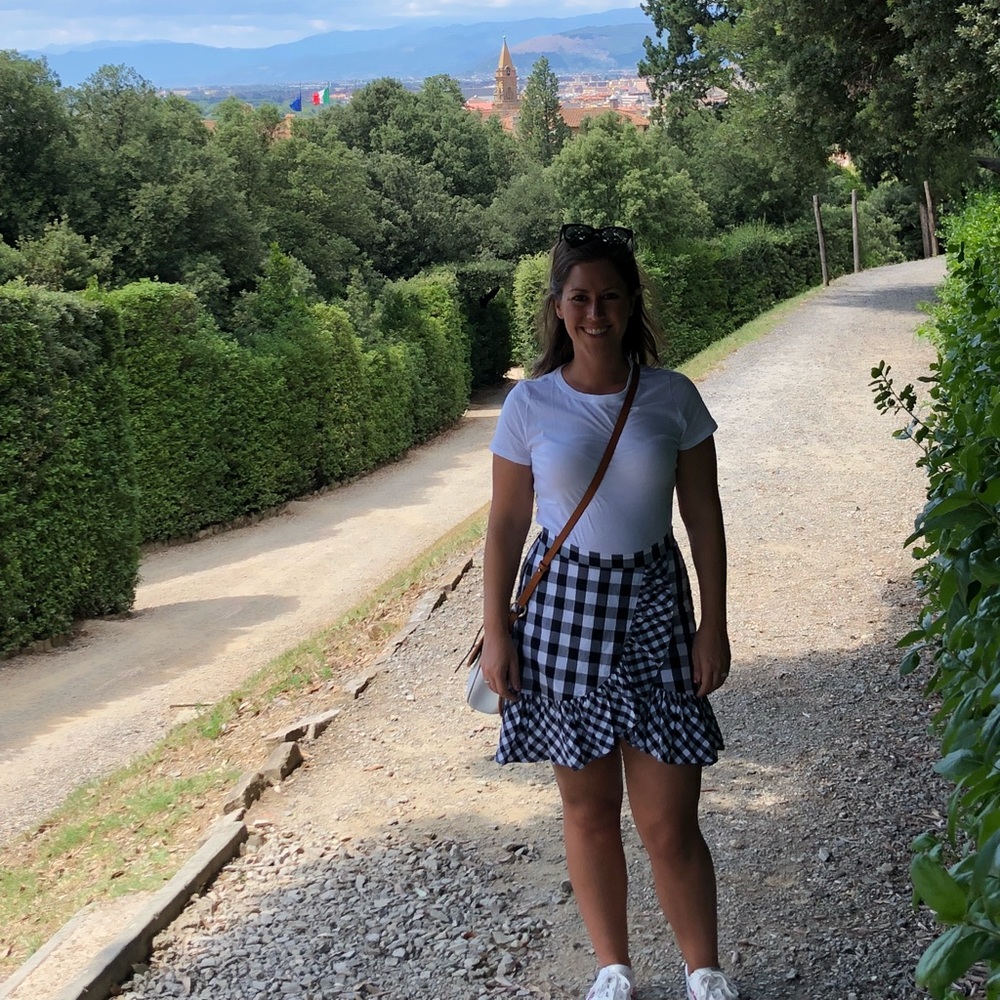 Meet your Posher, Angela